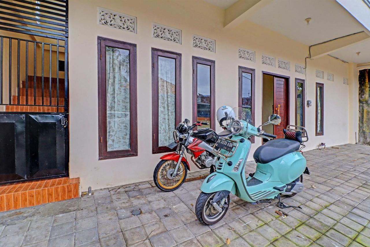 Oyo 91864 Holistic Stay Jimbaran Jimbaran (Bali) Exterior photo