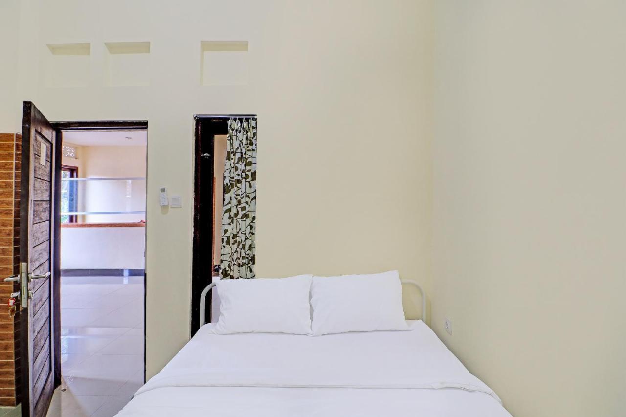 Oyo 91864 Holistic Stay Jimbaran Jimbaran (Bali) Exterior photo