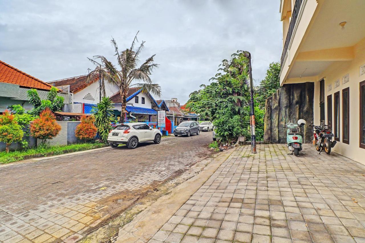 Oyo 91864 Holistic Stay Jimbaran Jimbaran (Bali) Exterior photo