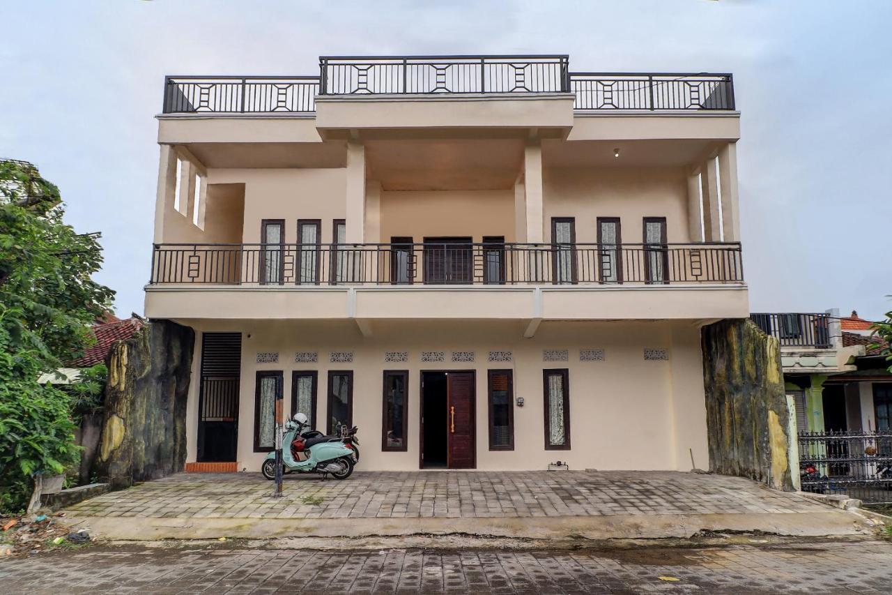 Oyo 91864 Holistic Stay Jimbaran Jimbaran (Bali) Exterior photo