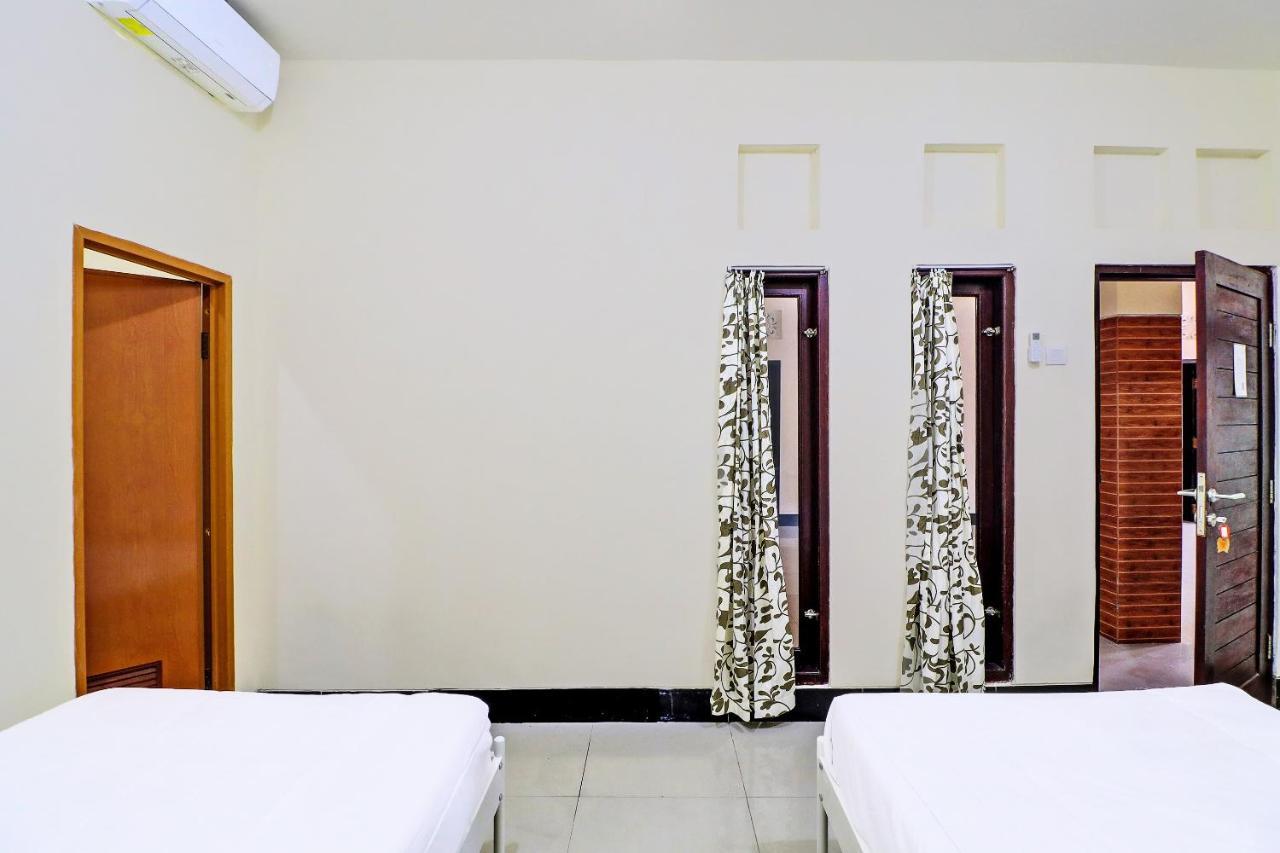 Oyo 91864 Holistic Stay Jimbaran Jimbaran (Bali) Exterior photo
