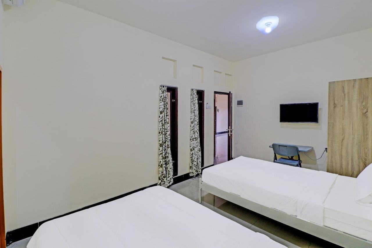 Oyo 91864 Holistic Stay Jimbaran Jimbaran (Bali) Exterior photo